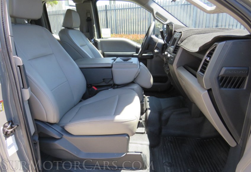 2022 Ford Super Duty F-350 DRW - Image 29