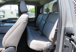 2022 Ford Super Duty F-350 DRW - Image 41