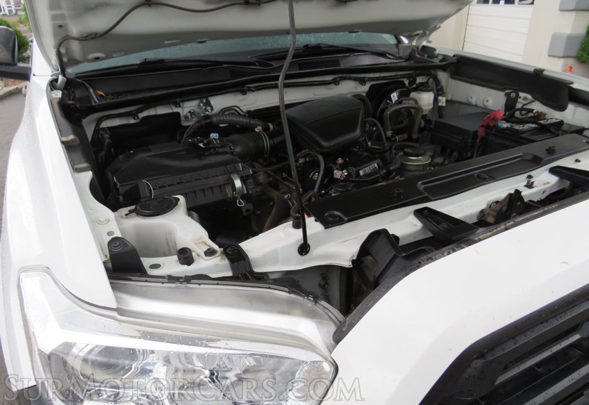 2019 Toyota Tacoma 4WD - Image 32