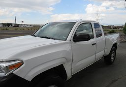 2019 Toyota Tacoma 4WD - Image 12