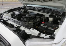 2019 Toyota Tacoma 4WD - Image 34