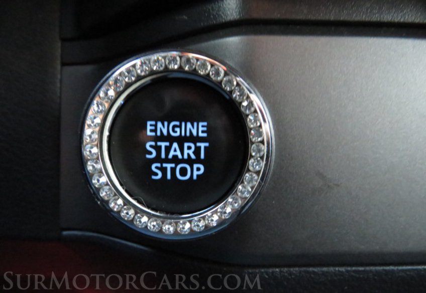 2019 Toyota Tacoma - Image 38