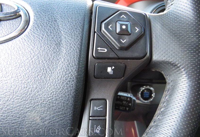 2019 Toyota Tacoma - Image 36