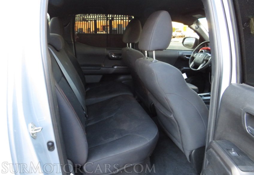 2019 Toyota Tacoma - Image 31