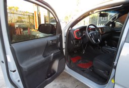 2019 Toyota Tacoma - Image 20