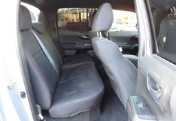 2019 Toyota Tacoma - Image 27