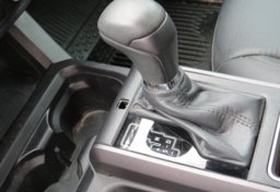 2021 Toyota Tacoma 4WD - Image 40