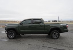 2021 Toyota Tacoma 4WD - Image 9