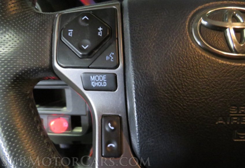 2019 Toyota Tacoma - Image 33