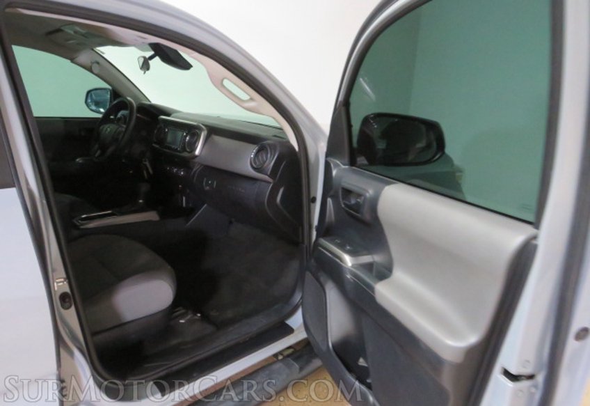 2019 Toyota Tacoma - Image 23