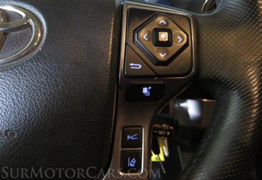 2019 Toyota Tacoma - Image 31