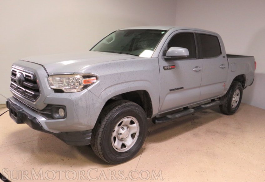 2019 Toyota Tacoma - Image 4