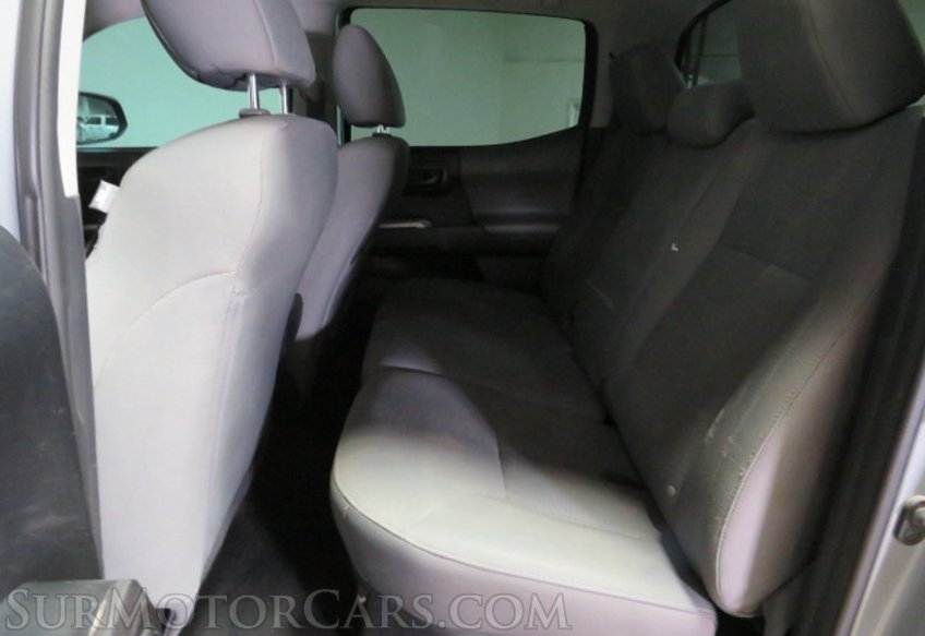 2019 Toyota Tacoma - Image 28