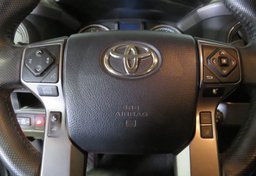 2019 Toyota Tacoma - Image 32