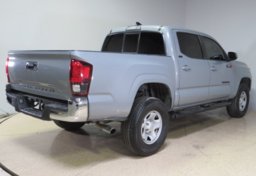 2019 Toyota Tacoma - Image 5