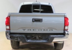 2019 Toyota Tacoma - Image 12