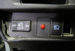 2019 Toyota Tacoma - Image 42