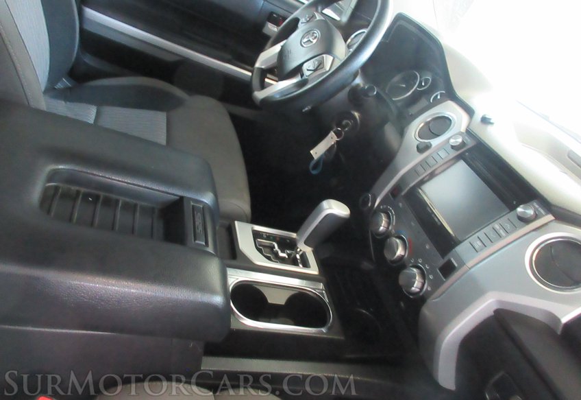 2015 Toyota Tundra 4WD Truck - Image 45