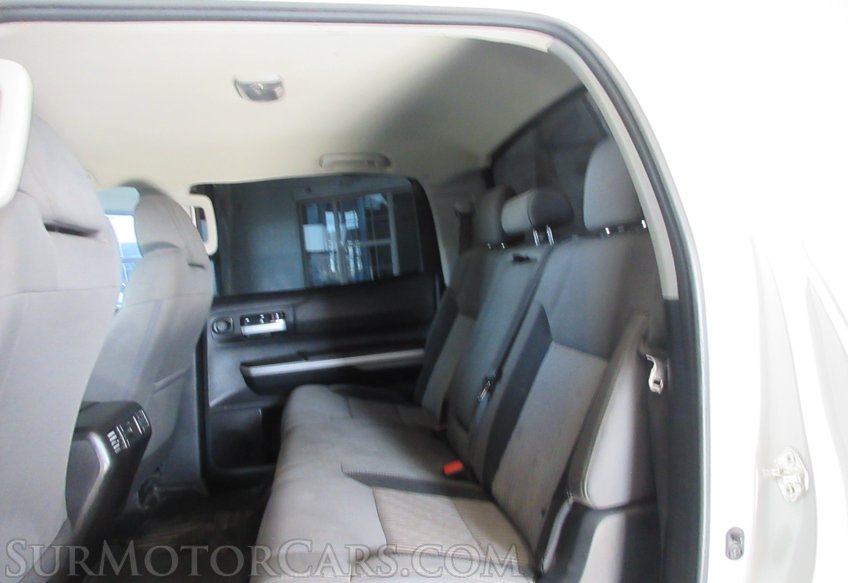 2015 Toyota Tundra 4WD Truck - Image 35