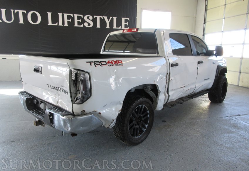 2015 Toyota Tundra 4WD Truck - Image 6