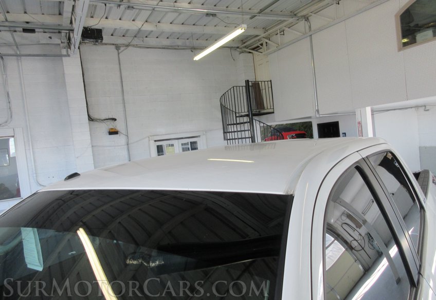 2015 Toyota Tundra 4WD Truck - Image 16