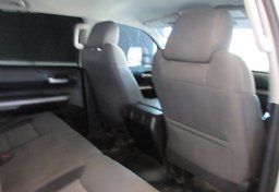 2015 Toyota Tundra 4WD Truck - Image 36