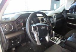 2015 Toyota Tundra 4WD Truck - Image 32