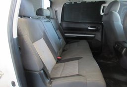 2015 Toyota Tundra 4WD Truck - Image 34