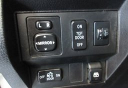 2015 Toyota Tundra 4WD Truck - Image 47