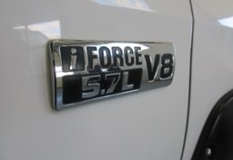 2015 Toyota Tundra 4WD Truck - Image 22