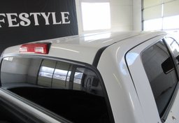 2015 Toyota Tundra 4WD Truck - Image 15