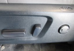 2015 Toyota Tundra 4WD Truck - Image 58