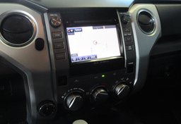 2015 Toyota Tundra 4WD Truck - Image 42