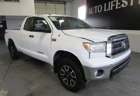 2013 Toyota Tundra 4WD Truck