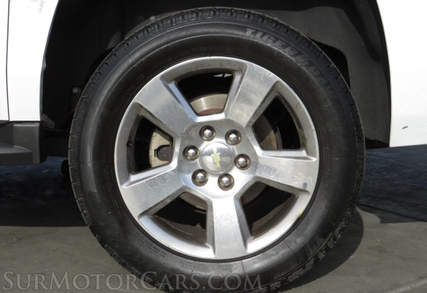 2016 Chevrolet Suburban - Image 17