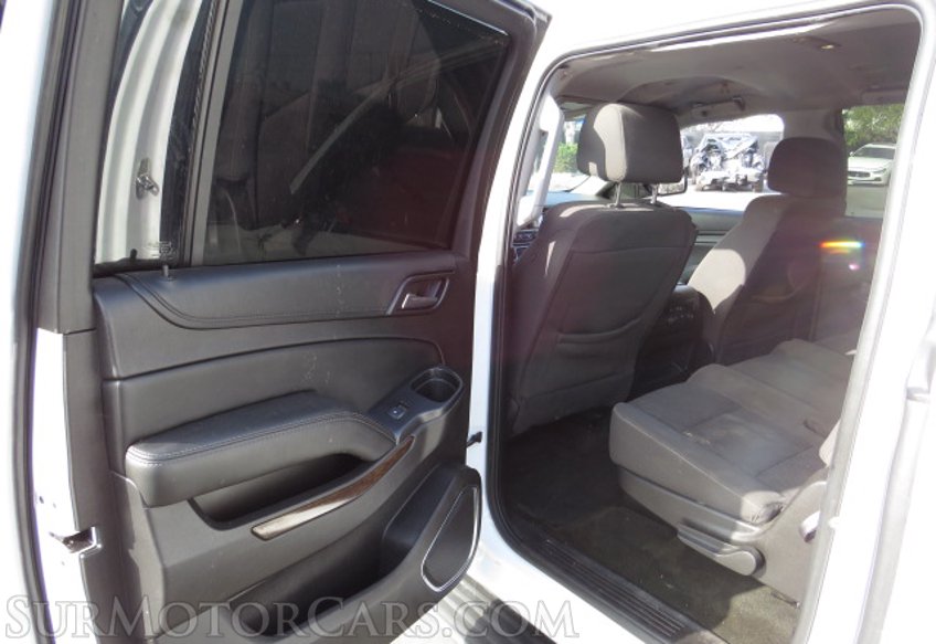 2016 Chevrolet Suburban - Image 20