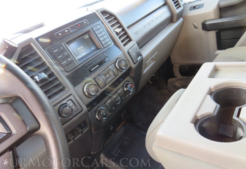 2019 Ford Super Duty F-350 SRW - Image 33