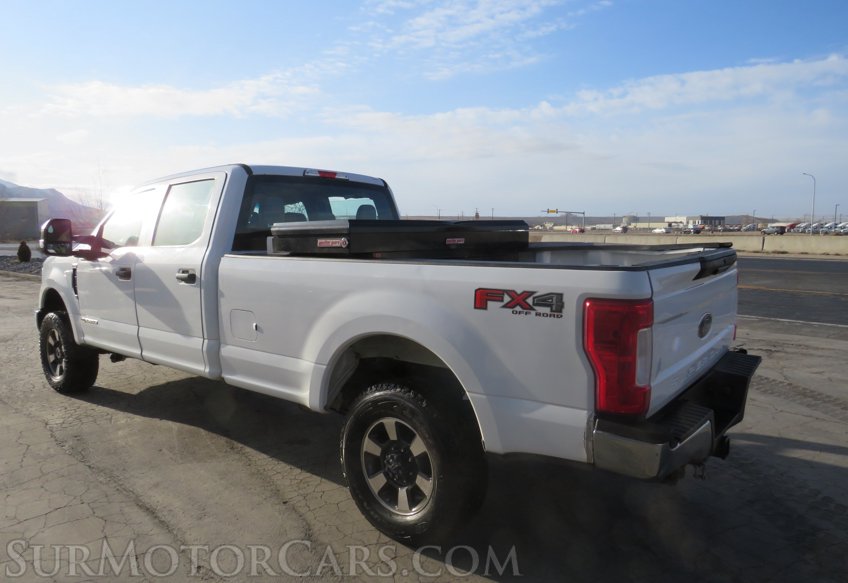 2019 Ford Super Duty F-350 SRW - Image 5