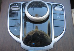 2019 Mercedes-Benz C-Class - Image 37