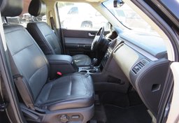 2014 Ford Flex - Image 25