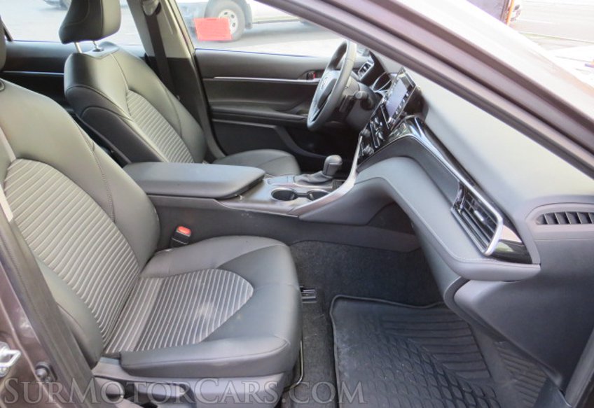 2023 Toyota Camry - Image 25