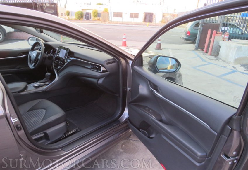 2023 Toyota Camry - Image 21