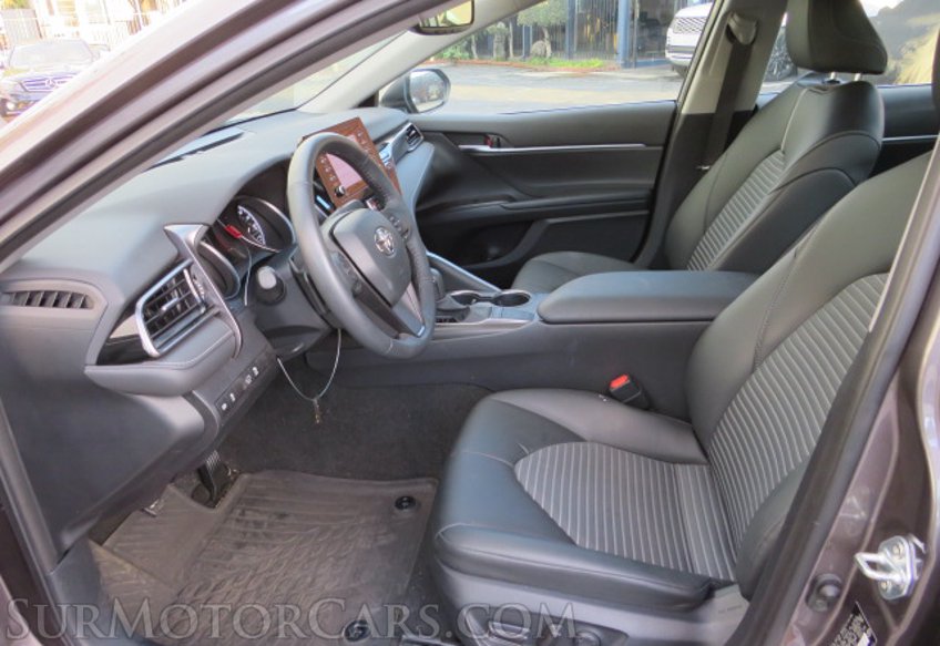 2023 Toyota Camry - Image 28