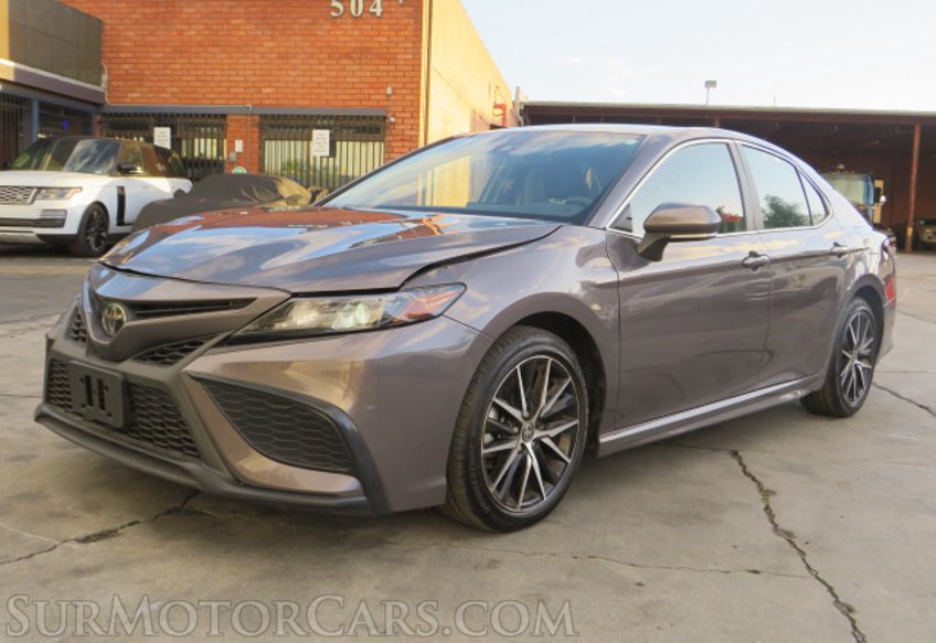 2023 Toyota Camry - Image 4
