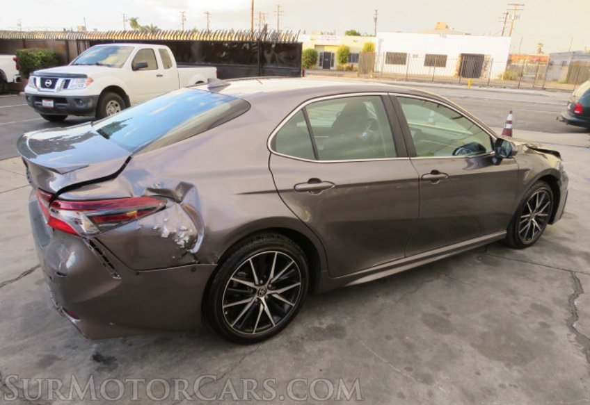 2023 Toyota Camry - Image 7