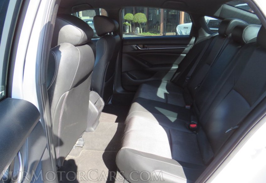 2019 Honda Accord Sedan - Image 28