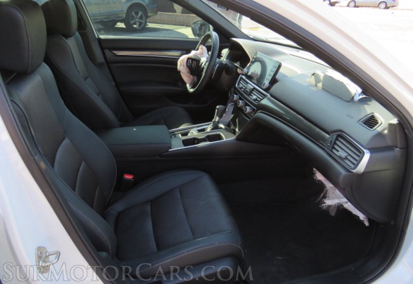 2019 Honda Accord Sedan - Image 27