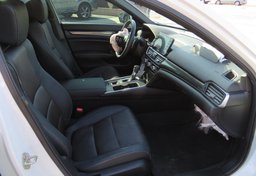 2019 Honda Accord Sedan - Image 27