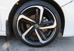 2019 Honda Accord Sedan - Image 16