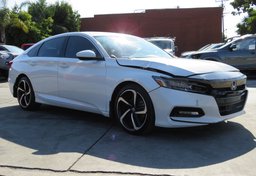 2019 Honda Accord Sedan - Image 3